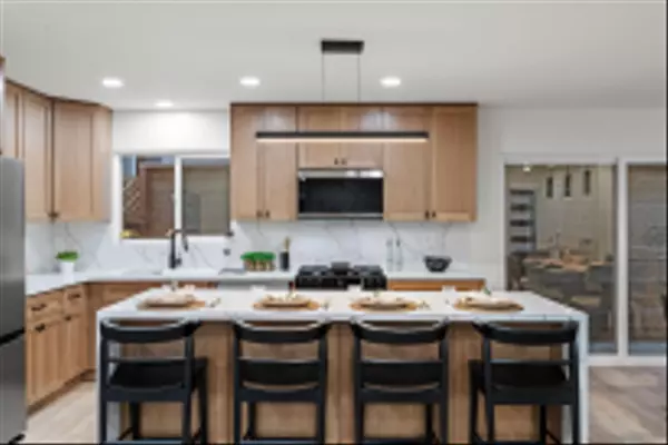 San Diego, CA 92110,2307 Galveston St.