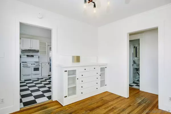 San Diego, CA 92116,4524 Maryland Ct