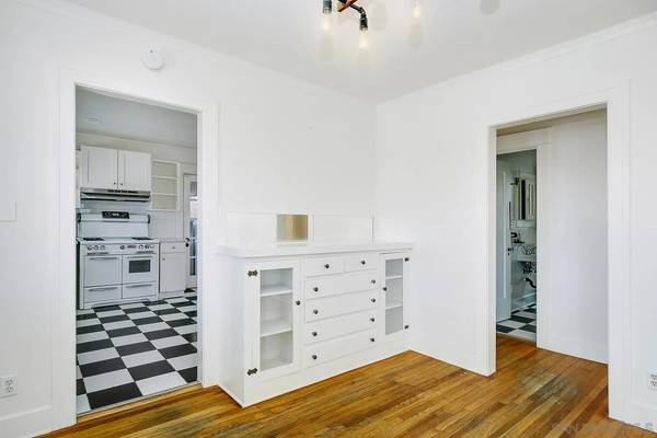 San Diego, CA 92116,4524 Maryland Ct