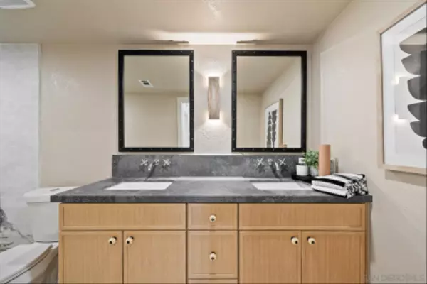 Oceanside, CA 92056,4946 Kalamis Way