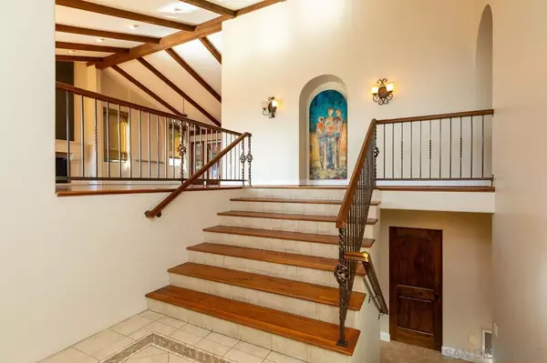 San Diego, CA 92120,6724 Dwane Ave