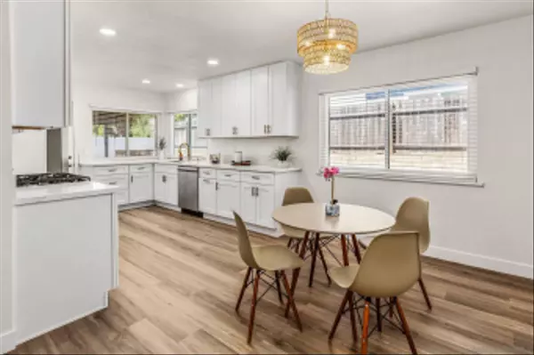 Oceanside, CA 92056,4137 Alana Cir