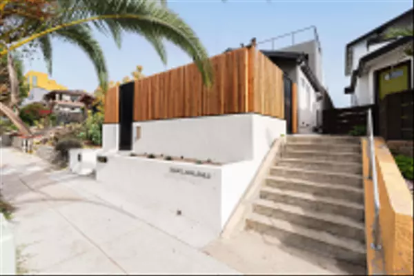 San Diego, CA 92102,2945 B St