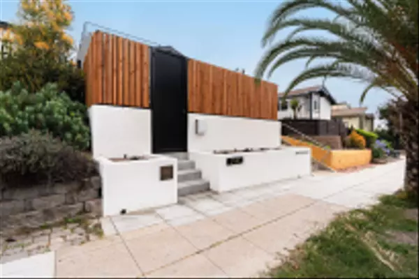 San Diego, CA 92102,2945-47 B St