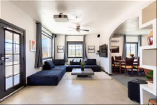 Twentynine Palms, CA 92277,5066 LEAR AVE