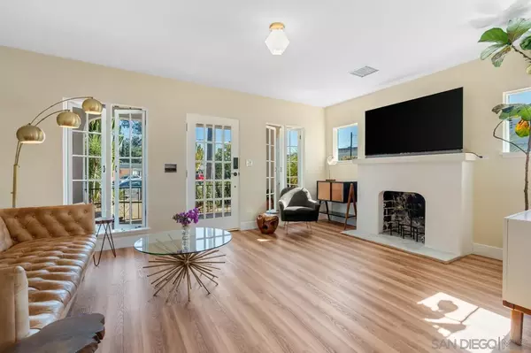 San Diego, CA 92115,4460-4462 Dayton St