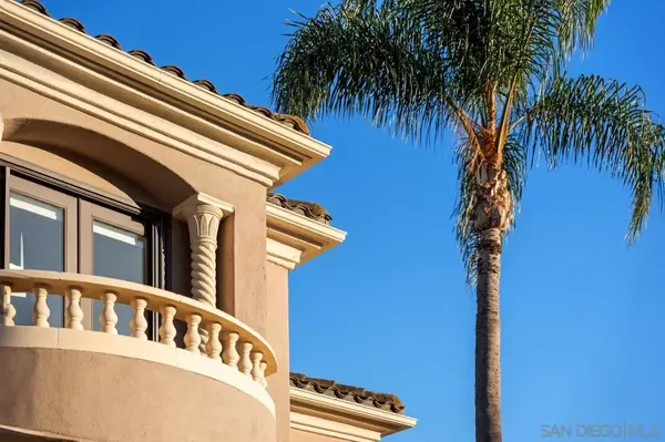 Carlsbad, CA 92011,7166 Tern Pl