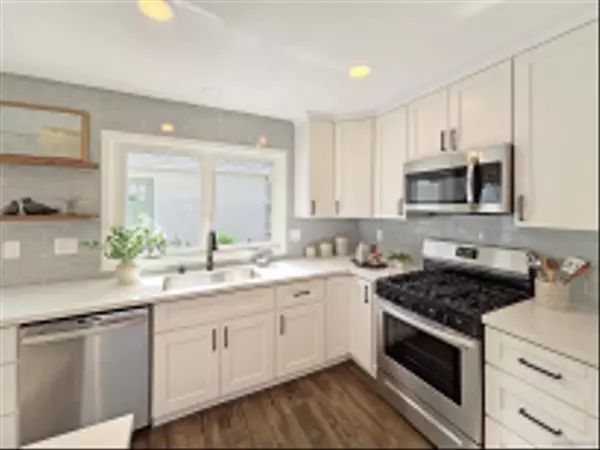 San Diego, CA 92122,6865 Weller Street