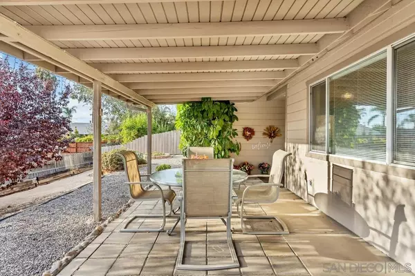 Ramona, CA 92065,392 D St