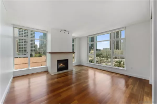 San Diego, CA 92101,1199 Pacific Hwy #704