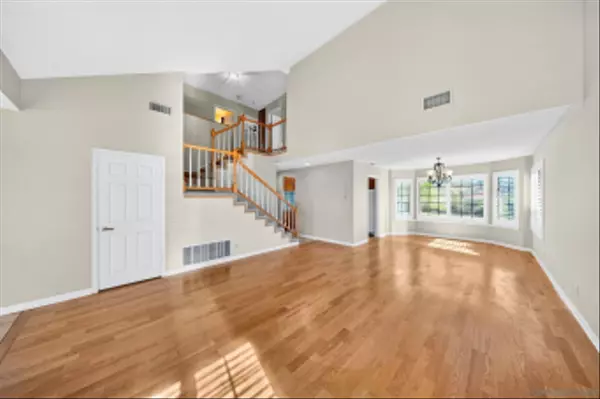 Encinitas, CA 92024,1705 Hawk View Dr