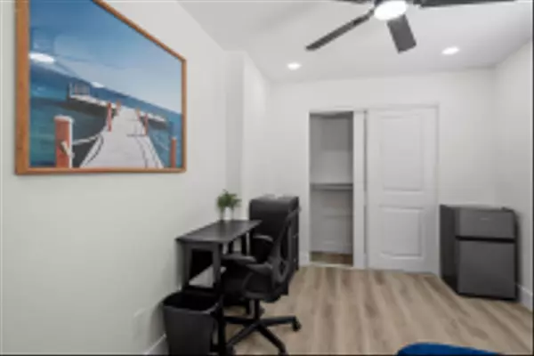 El Cajon, CA 92019,1730 Vista Del Valle Blvd #MASTER'S BEDROOM FOR RENT IN 3 BR HOUSE