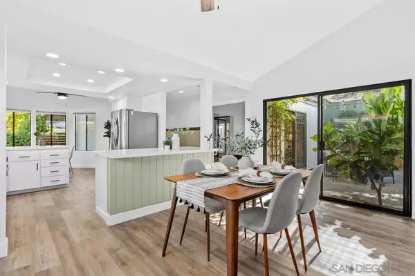 Carlsbad, CA 92009,3305 Vivienda Circle