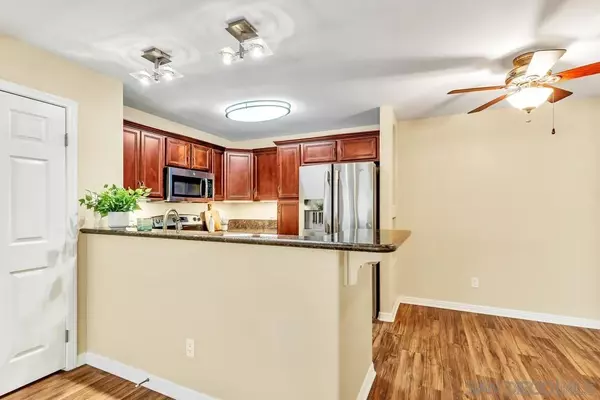 San Diego, CA 92117,5402 Balboa Arms Dr #345