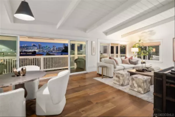 Coronado, CA 92118,420 1st St