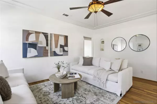 San Diego, CA 92116,2717 Meade Ave