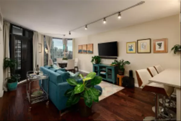 San Diego, CA 92101,500 W Harbor Dr #915