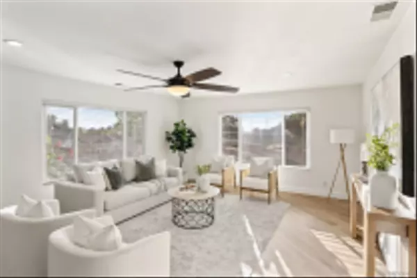 Vista, CA 92084,1918 Odell Cir