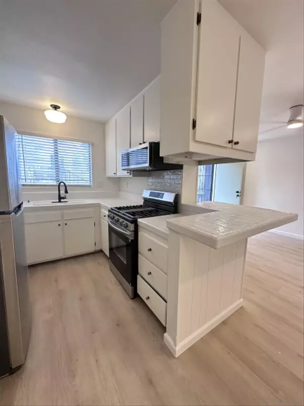 National City, CA 91950,930 B Avenue #22