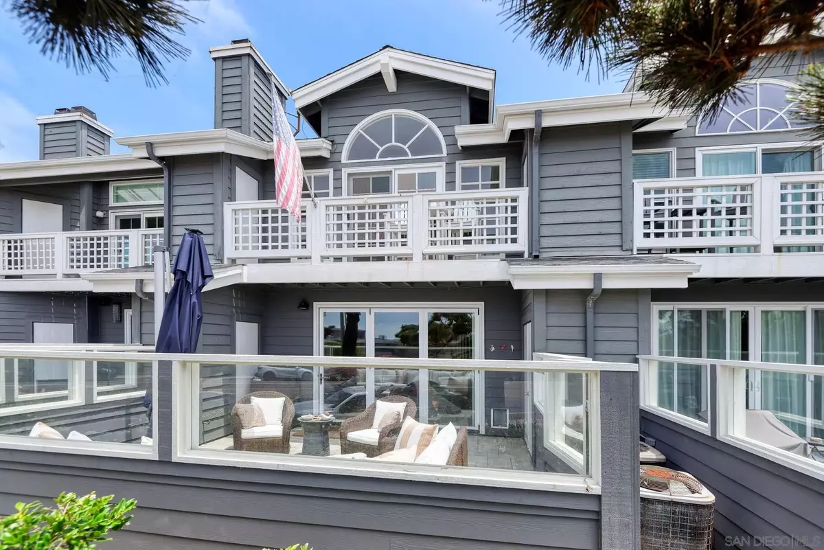 Del Mar, CA 92014,2921 Sandy Pointe #3