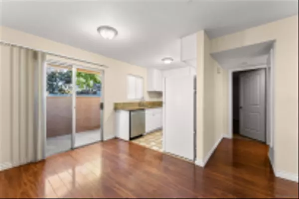 Oceanside, CA 92057,502 Calle Montecito #19