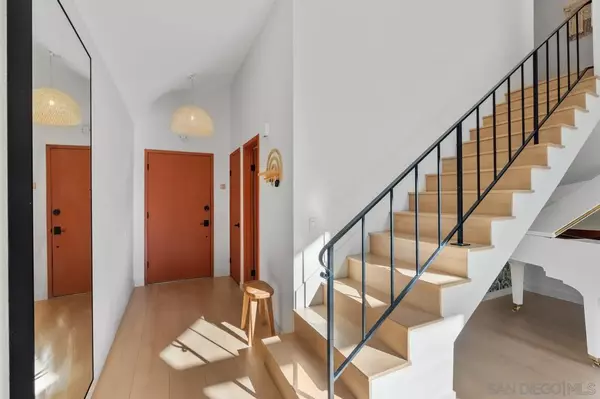 Carlsbad, CA 92010,4405 Sierra Morena Ave