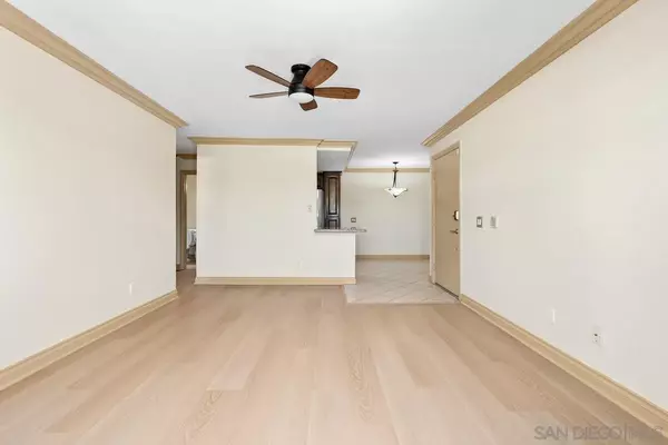 San Marcos, CA 92069,214 Woodland Pkwy #201