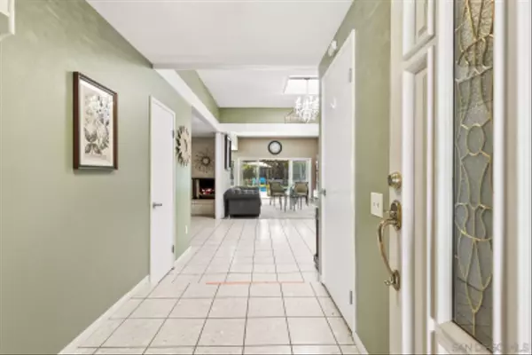 Poway, CA 92064,14152 Kendra Way