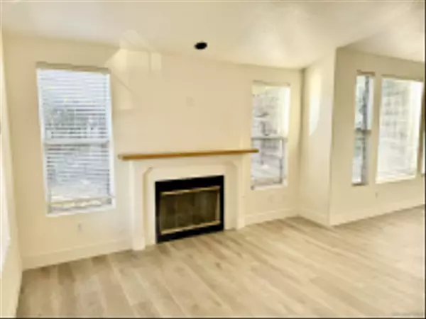 San Marcos, CA 92078,3670 LA MIRADA DR