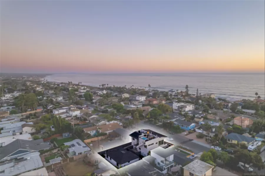 5140 Los Robles Drive, Carlsbad, CA 92008