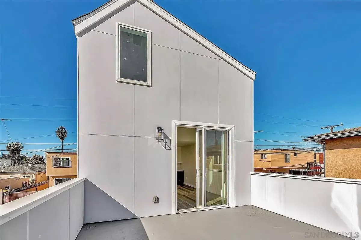 San Diego, CA 92104,4050 Cherokee