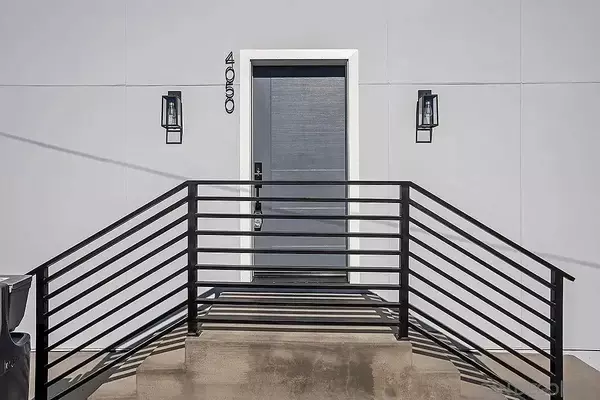 San Diego, CA 92104,4050 Cherokee