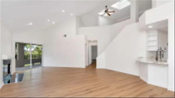 Irvine, CA 92612,73 Lehigh Aisle ##71