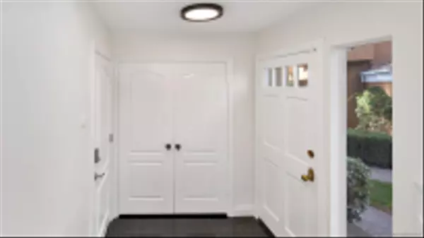 Irvine, CA 92612,73 Lehigh Aisle ##71