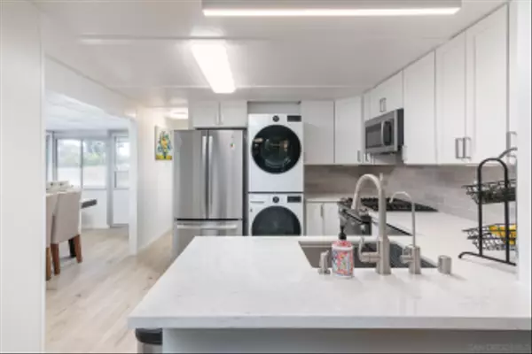 Oceanside, CA 92058,221 N El Camino Real #77