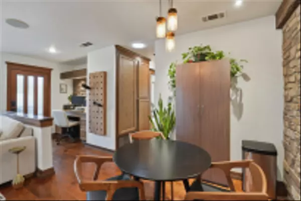 Carlsbad, CA 92011,811 Caminito Del Sol