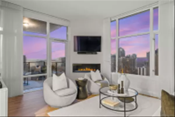 San Diego, CA 92101,550 Front St #2303