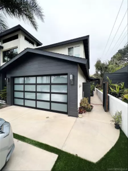 280 Hillcrest Dr #A, Encinitas, CA 92024