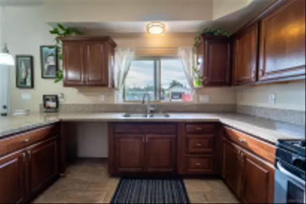 Chula Vista, CA 91911,953 Barrett Ave