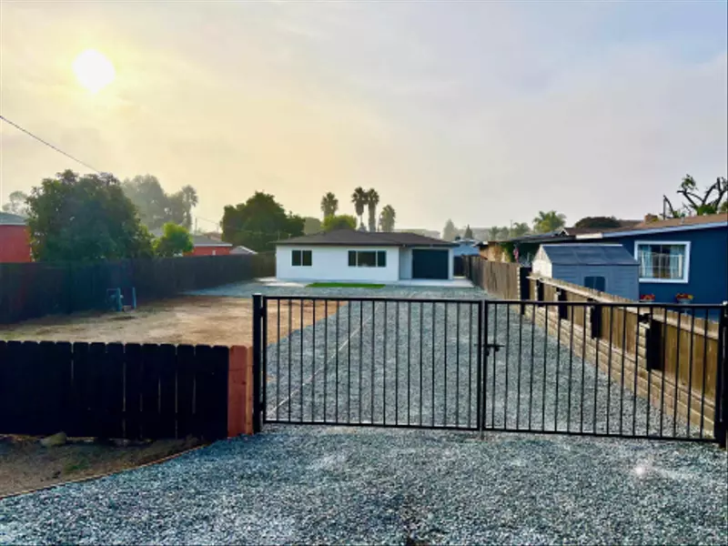 154 Palm Ave, Chula Vista, CA 91911