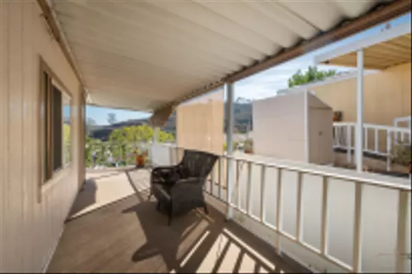 El Cajon, CA 92021,13162 Highway 8 Business #134