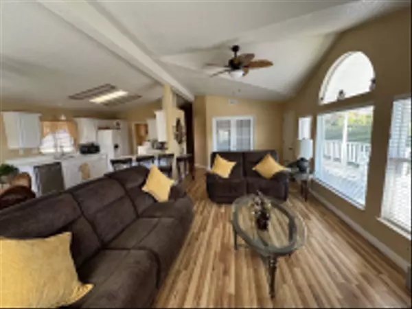 San Diego, CA 92021,12250 Vista Del Cajon Rd. ##25