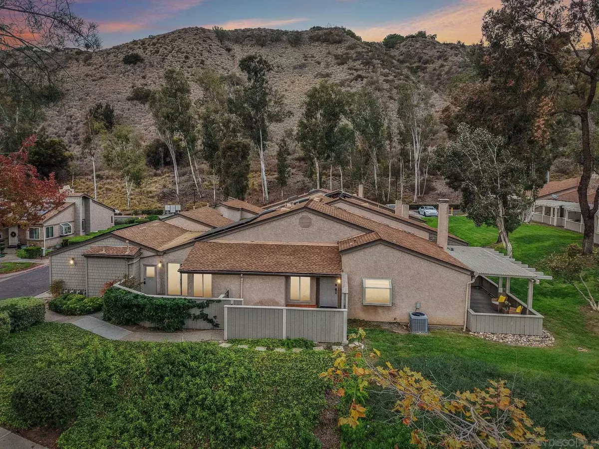 San Diego, CA 92120,5617 Adobe Falls Rd #D