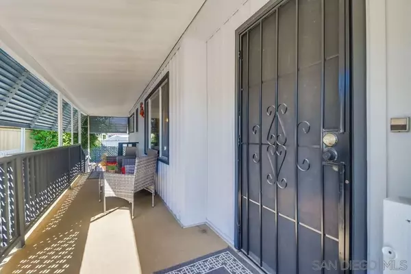 Santee, CA 92071,8301 Mission Gorge Rd #194