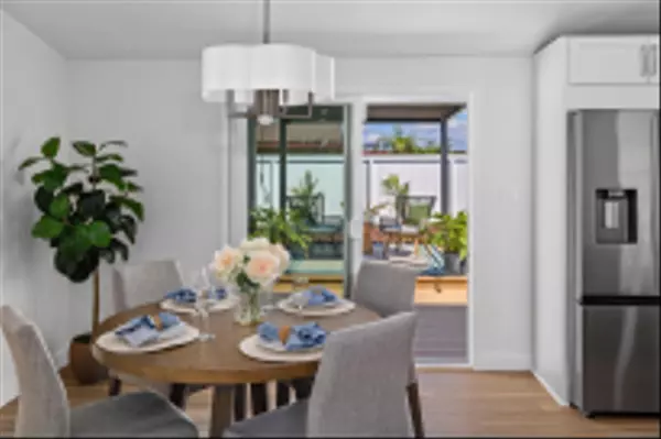 San Diego, CA 92117,5284 Winthrop St