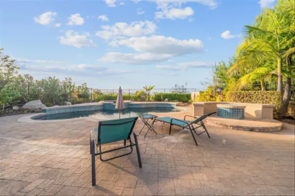 Vista, CA 92083,542 Adobe Estates Dr