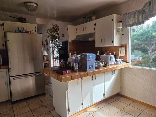 San Diego, CA 92122,2729 Gobat Avenue