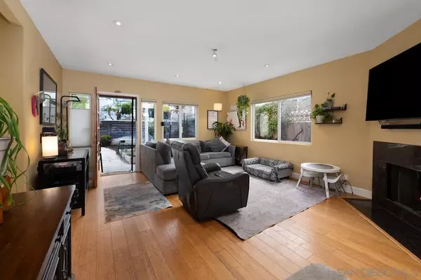 San Diego, CA 92103,2866 Eagle St