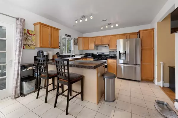 San Diego, CA 92103,2866 Eagle St