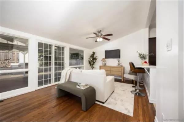 San Diego, CA 92120,5506 Waring Rd